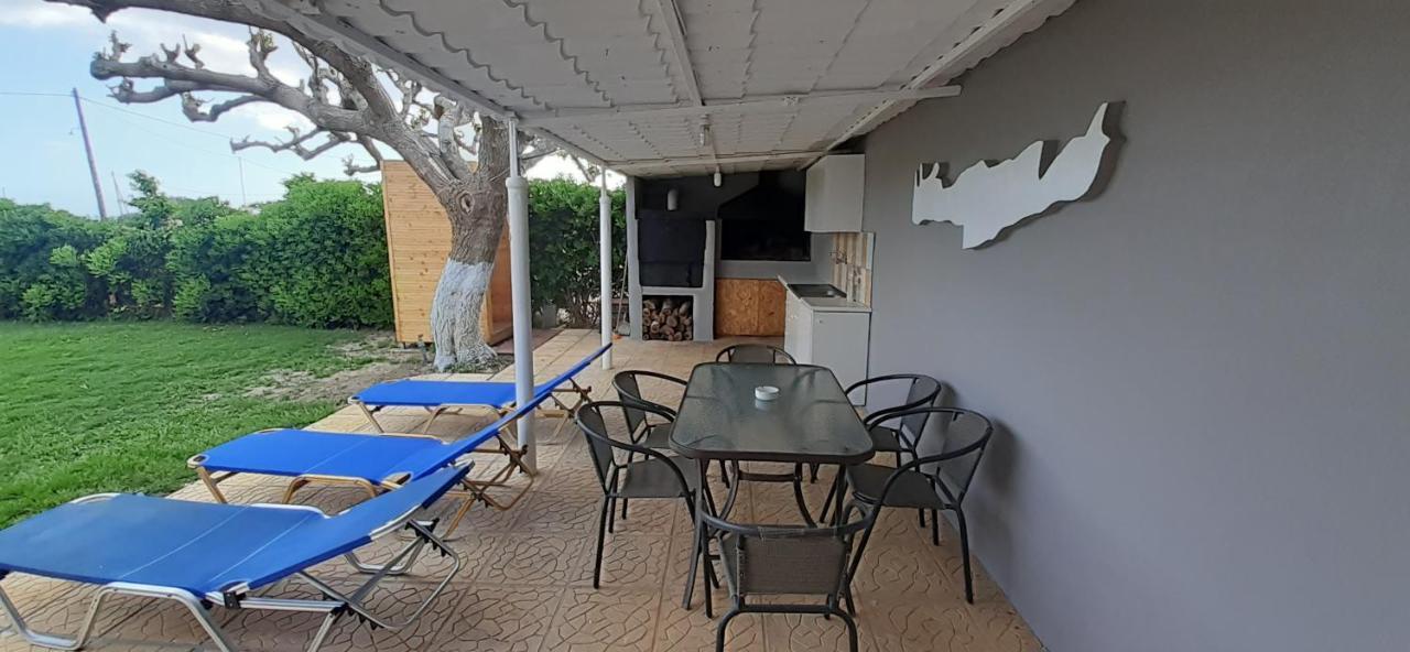 Villa Petrakis Afrathias Garden House Kalamaki  Exterior foto